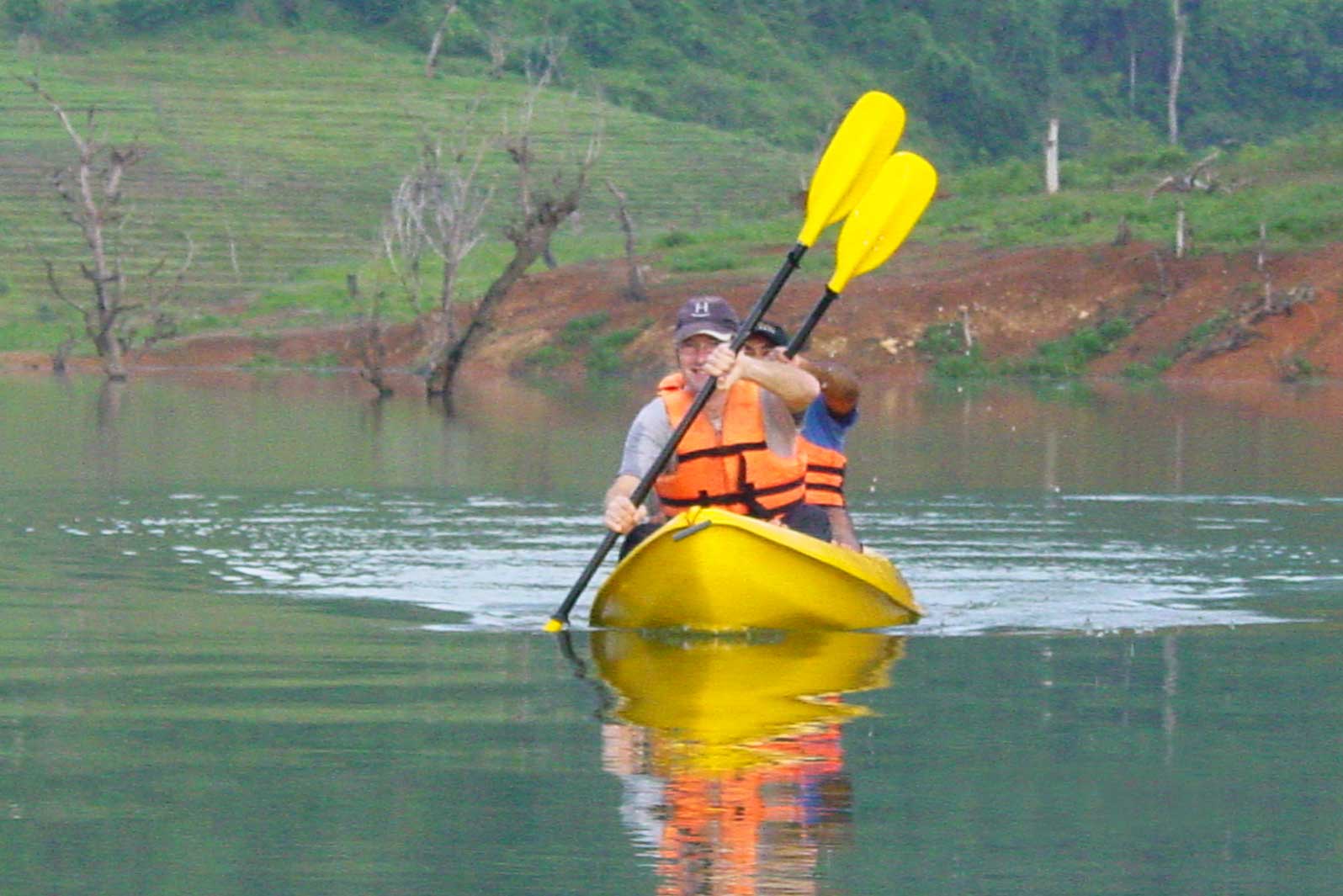 trekking canoeing and biking in belihuloya